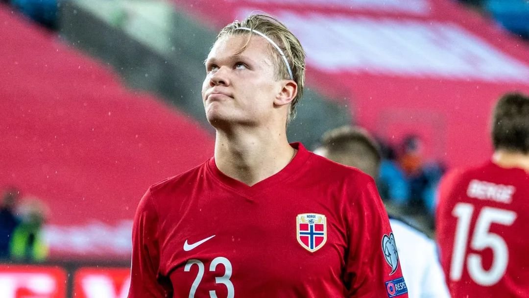 半场战报：本菲卡0-0勒沃库森，奥塔门迪中柱