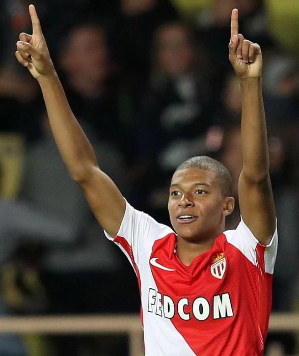 亚冠二级半场：纳塔吾头球造险，巴吞联0-0战平淡滨尼流浪者