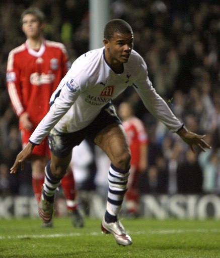 王钰栋首个主力赛季表现：共12球5助攻，荣膺中超本土金靴