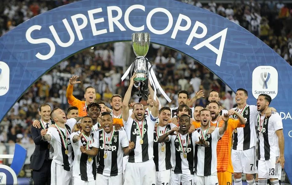 波媒：佛罗伦萨有意斯佩齐亚的波兰国脚维希涅夫斯基